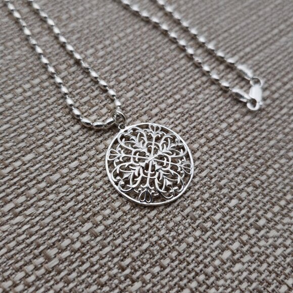 18 Inch Sterling Silver Filigree Style Pendant Chain Necklace A1804 - Picture 2 of 7